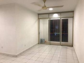 Flat at Gugusan Melur Seksyen 4, Kota Damansara, photo 2