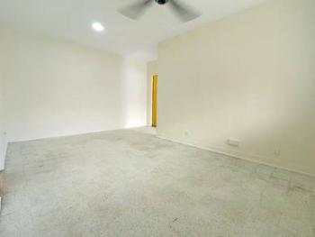 Flat at PKNS Seksyen 8, Shah Alam, photo 2