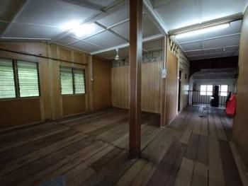 Banglo di Lorong Bunga Raya 5, Ampangan, foto 4