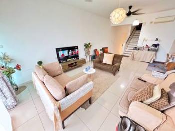 Living & dining – Villa at Jalan Hijau Pelangi U9/55, Shah Alam, photo 2