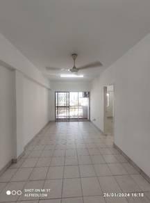 Living & dining – Apartment at Pelangi Damansara, Bandar Utama, photo 3