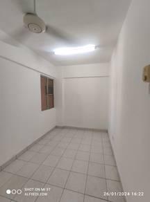 Bedroom – Apartment at Pelangi Damansara, Bandar Utama, photo 9