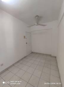 Bedroom – Apartment at Pelangi Damansara, Bandar Utama, photo 10