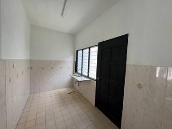 Taman Jati Batu 17, Rawang的房屋，照片5