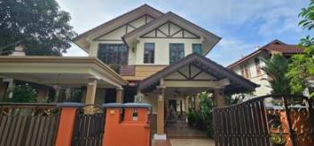 Bungalow at Laman Kemboja, Nilai, photo 2