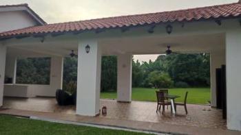 Banglo di Planters Haven, Nilai, foto 1