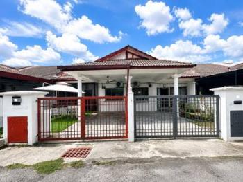House at Taman Alam Perdana, Puncak Alam, photo 2