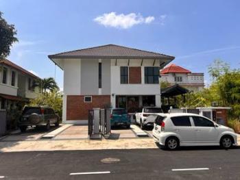 Bungalow at Kota Seriemas, Nilai, photo 1