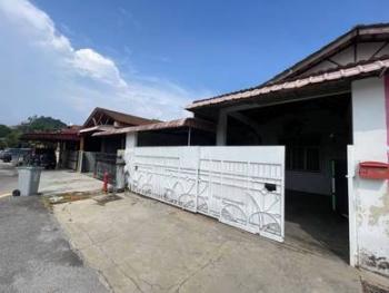Taman Merak Mas, Bukit Katil的房屋，照片2