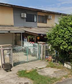 House at Serdang Raya 2, Seri Kembangan, photo 1