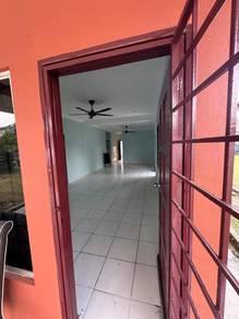 Bungalow at Taman Riveria Perdana, Klang, photo 9