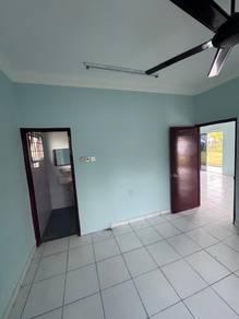 Bungalow at Taman Riveria Perdana, Klang, photo 8