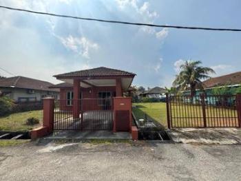 Bungalow at Taman Riveria Perdana, Klang, photo 2