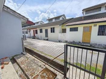 Rumah di First Garden, Taman Pertama, Ipoh, foto 9