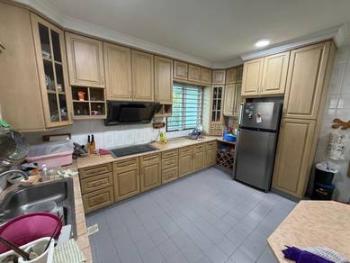 Bungalow at Taman Anggerik Villa, Kajang, photo 6