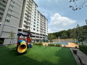 Condominium at Pangsapuri Anggun, Bangi, photo 1