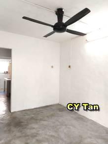 Flat at Jalan Tengah, Bayan Baru, photo 7
