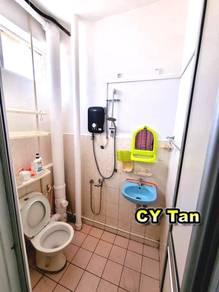 Bathroom – Apartment at Pangsapuri Desa Permai Indah, Sungai Dua, photo 9