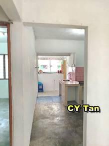 Flat at Jalan Tengah, Bayan Baru, photo 6