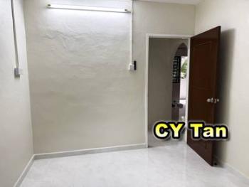 Flat at Jalan Tengah, Bayan Baru, photo 8