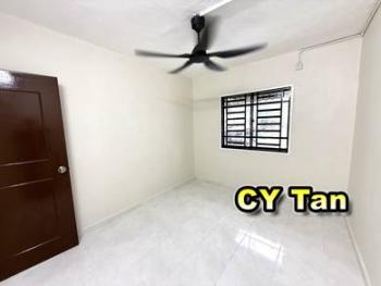 Flat at Jalan Tengah, Bayan Baru, photo 9