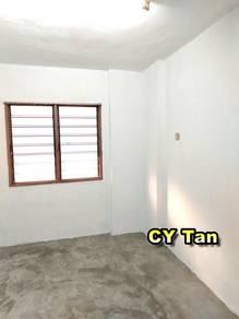 Flat at Jalan Tengah, Bayan Baru, photo 8