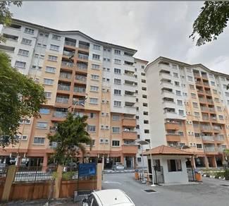 Apartment at Jalan Kasturi, Taman Bukit Serdang, Seri Kembangan, photo 1