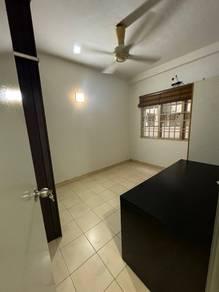Apartment at Jalan Kasturi, Taman Bukit Serdang, Seri Kembangan, photo 7