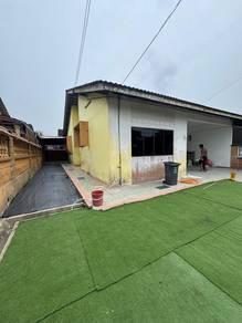 House at Jalan Teratai, Tebrau, photo 9