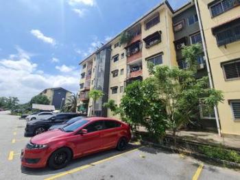 Flat at Seksyen 2, Bangi, photo 2