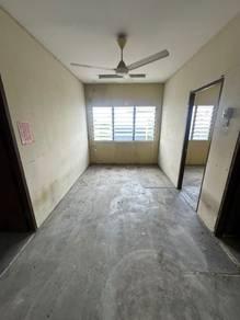 Flat at Pangsa Impian, Bandar Saujana Putra, photo 2