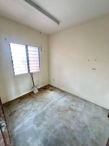 Flat at Pangsa Impian, Bandar Saujana Putra, photo 3