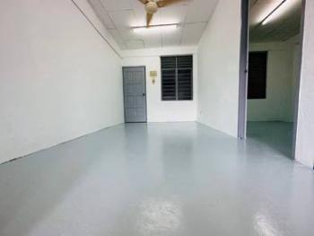 Flat at tingkat Seri Genting, Balik Pulau, photo 2