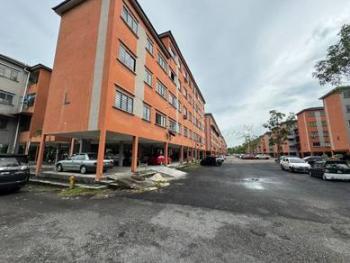 Pulai Utama, Skudai的平层住宅，照片2
