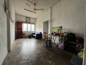 Pulai Utama, Skudai的平层住宅，照片10