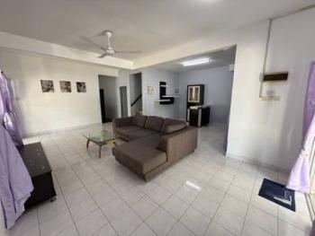 House at Jalan Kasawari, Kulai, photo 2