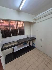 Apartmen di Pangsapuri Damai, Subang Bestari, foto 8