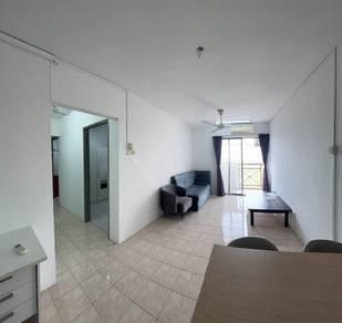 Apartmen di Pangsapuri Damai, Subang Bestari, foto 2