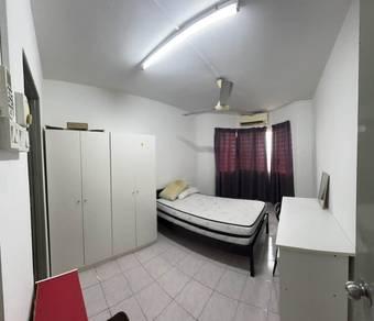 Apartmen di Pangsapuri Damai, Subang Bestari, foto 4