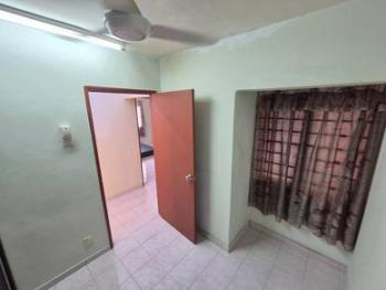 Apartmen di Pangsapuri Damai, Subang Bestari, foto 9