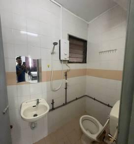 Apartmen di Pangsapuri Damai, Subang Bestari, foto 7