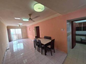 Apartmen di Pangsapuri Damai, Subang Bestari, foto 2