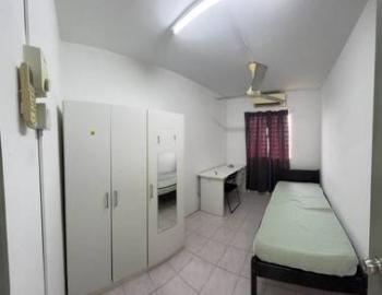 Apartmen di Pangsapuri Damai, Subang Bestari, foto 6