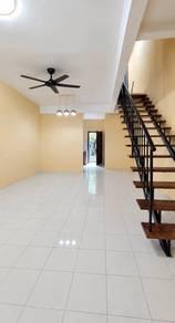 Jalan Kenari 12, Pasir Gudang的房屋，照片2