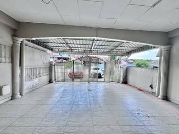 Jalan Rumbia, Taman Daya, Johor Bahru的房屋，照片3