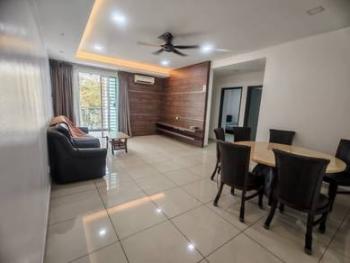 Condominium at Jalan Bersatu, Taman Bukit Serdang, Seri Kembangan, photo 1