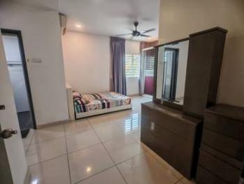 Condominium at Jalan Bersatu, Taman Bukit Serdang, Seri Kembangan, photo 8