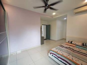 Condominium at Jalan Bersatu, Taman Bukit Serdang, Seri Kembangan, photo 4