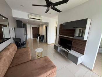 Ruang tamu & makan – Apartmen di Encorp Marina, Puteri Harbour, foto 1