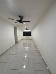 Apartment at Residensi Suria Pantai, Lembah Pantai, photo 1